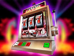Filipino player adding 711bet apk to home screen on Android phone